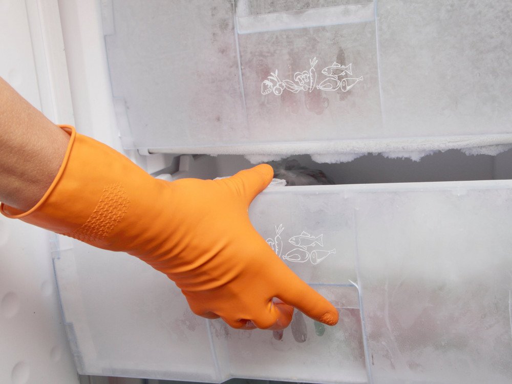 Усиленно морозит холодильный аппарат
